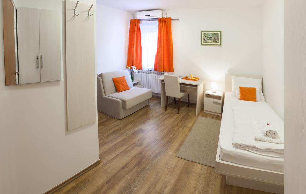 Rooms Lidija Загреб Екстер'єр фото